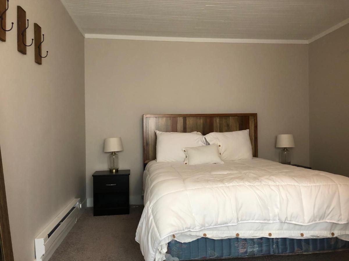 Updated + Clean Motel Room At The Base Of Mt Hood! Mount Hood Village Rum bild