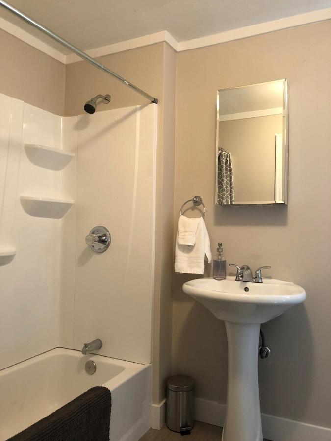 Updated + Clean Motel Room At The Base Of Mt Hood! Mount Hood Village Exteriör bild